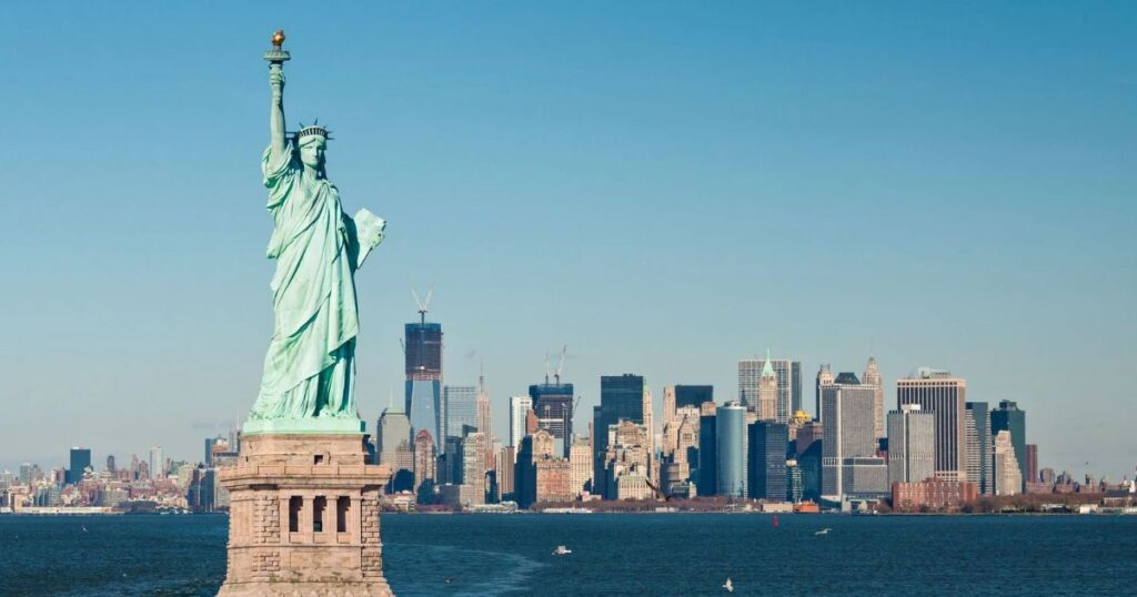 12 Things That Are Approximately 80 Feet Long 1/4 Statue of Liberty