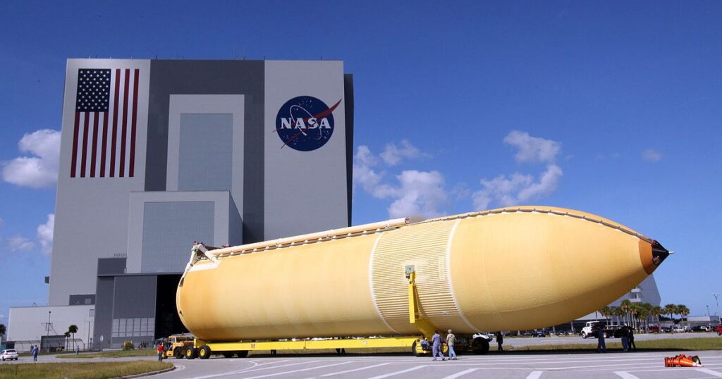 12 Things That Are Approximately 80 Feet Long NASA Space Shuttle External Tank