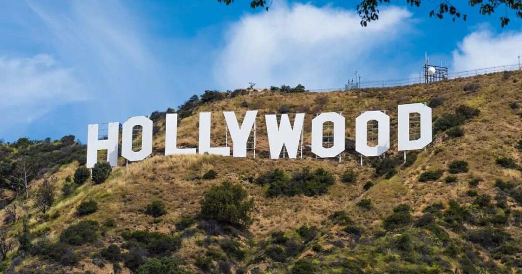 How Long is 100 Feet? 12 Amazing Things That Are 100 Feet Long Two Times the Hollywood Sign