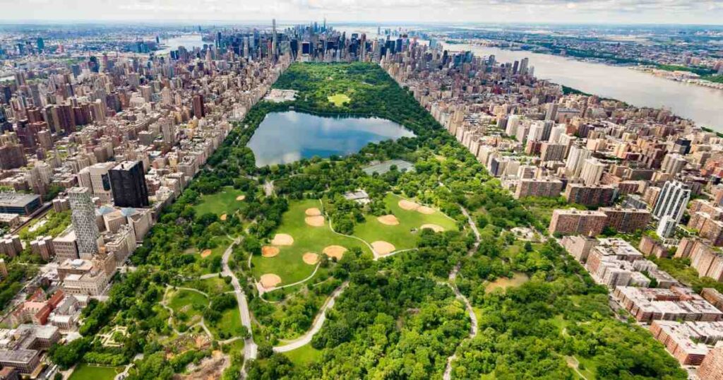 How Long is 10 Miles? 14 Common Comparisons 1.5X Loops on the Central Park Loop