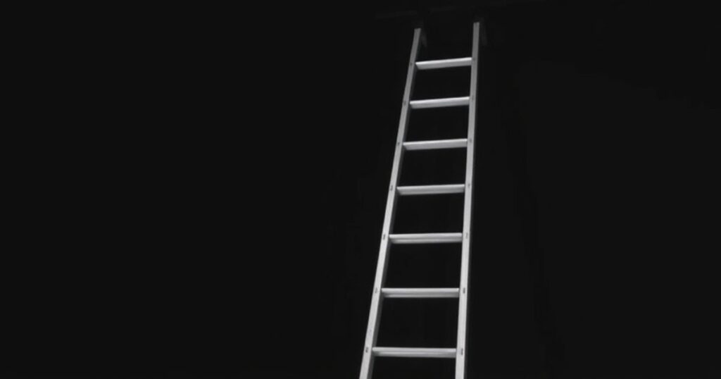 How Long Is 40 Feet? 15 Things That Are 40 ft Long Extension Ladder