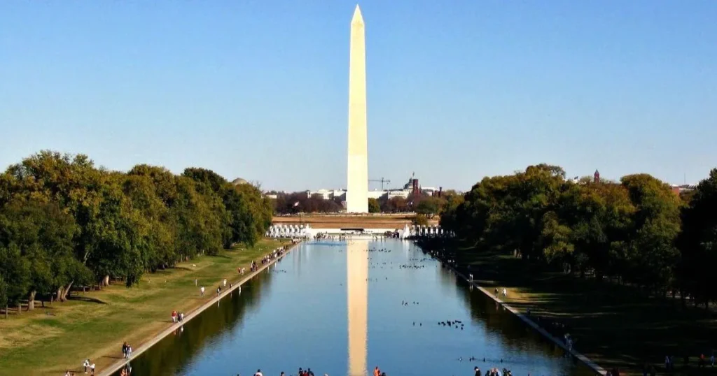 How Big is 200 Acres? 16 Common Comparisons That is 200 Acres 26X The Lincoln Memorial Reflecting Pool