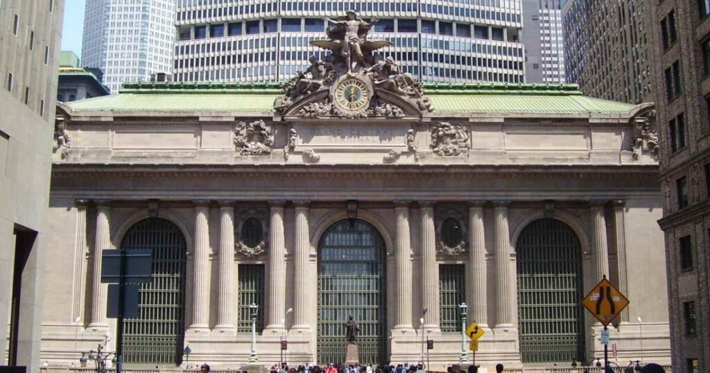 How Big is 200 Acres? 16 Common Comparisons That is 200 Acres 4X The Grand Central Station